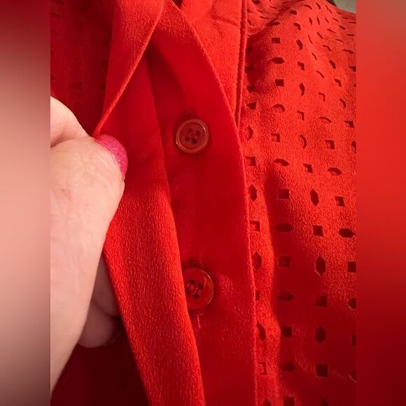 Cynthia Rowley women size 1X beautiful red orange half button blouse - Picture 9 of 10